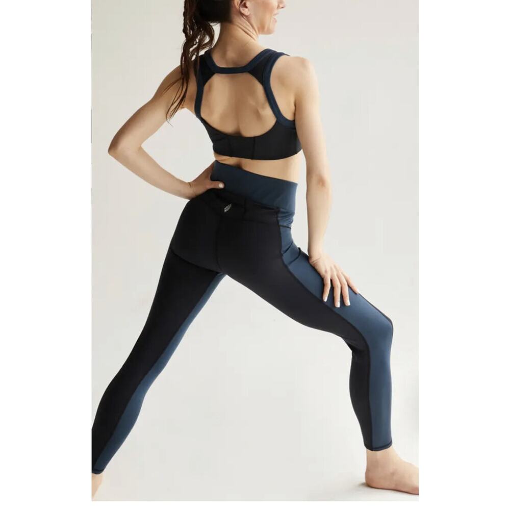 Free People FP movement sz. L high waist leggins nwt.